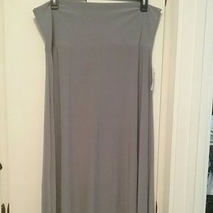 Lularoe Maxi skirt in gray, 2x, NWT